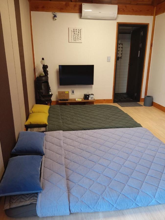 Villa Wonhwaroo à Gyeongju Extérieur photo